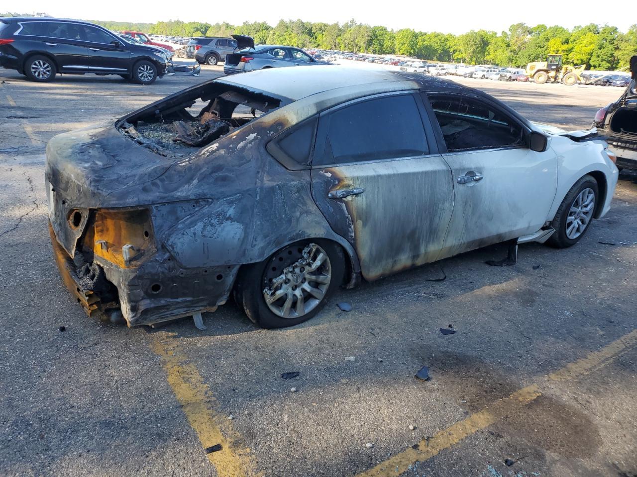 2018 Nissan Altima 2.5 - Image 3