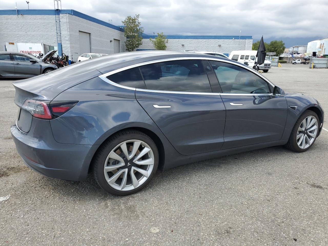 2019 Tesla Model 3 - Фото 3
