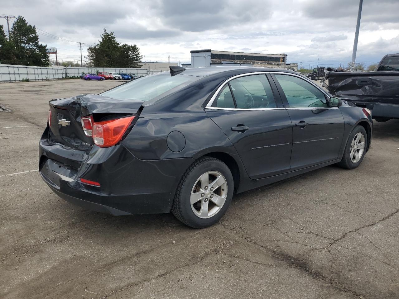 2015 Chevrolet Malibu Ls - Image 3