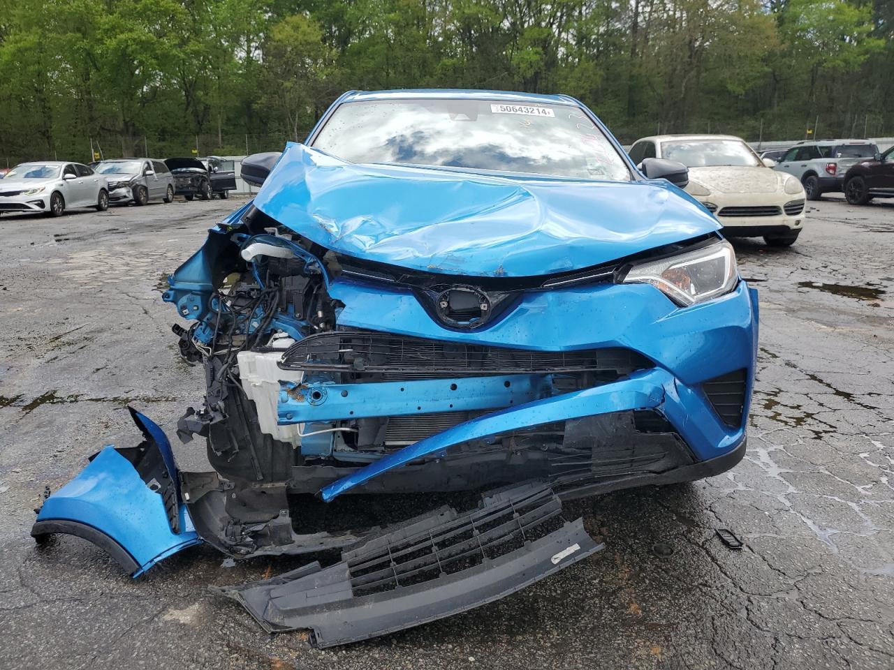 2018 Toyota Rav4 Le - Image 5