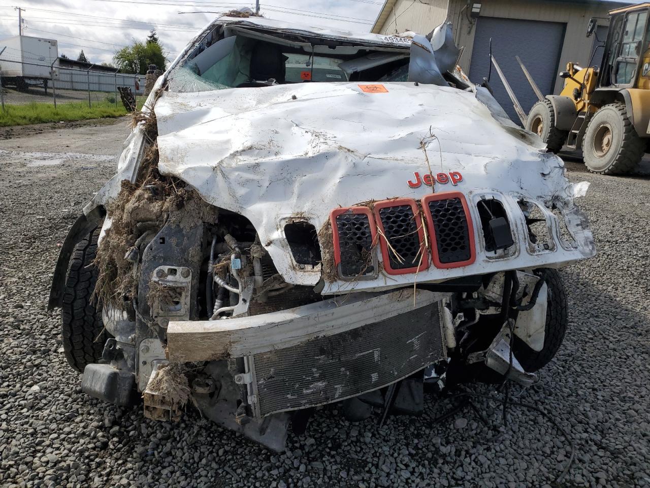 2019 Jeep Cherokee Latitude Plus - Image 5