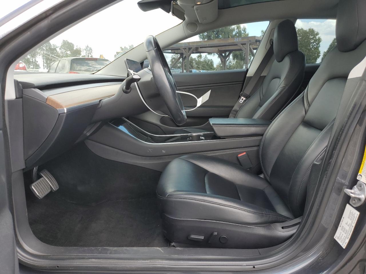 2019 Tesla Model 3 - Фото 7