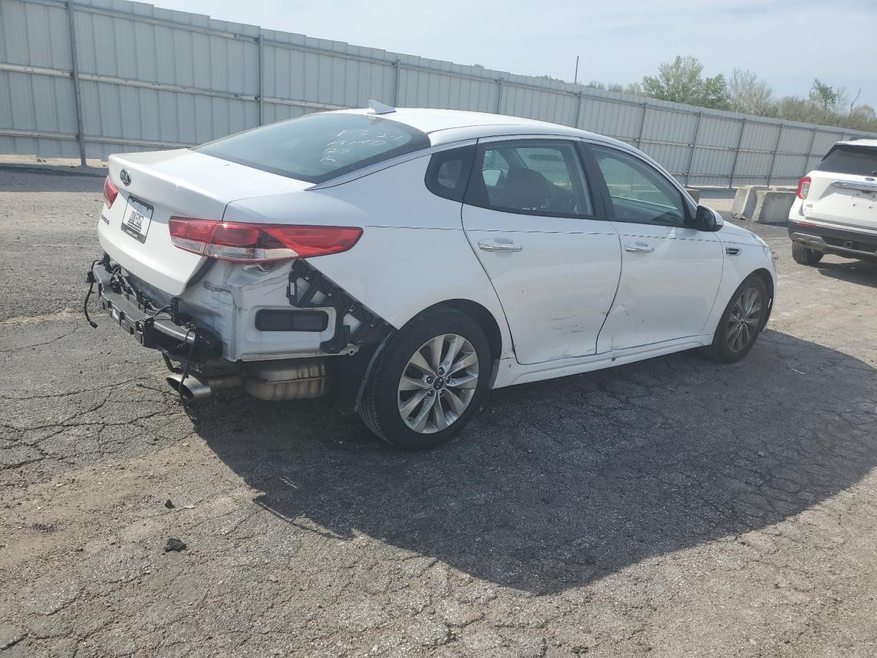 2018 Kia Optima Lx - Фото 3