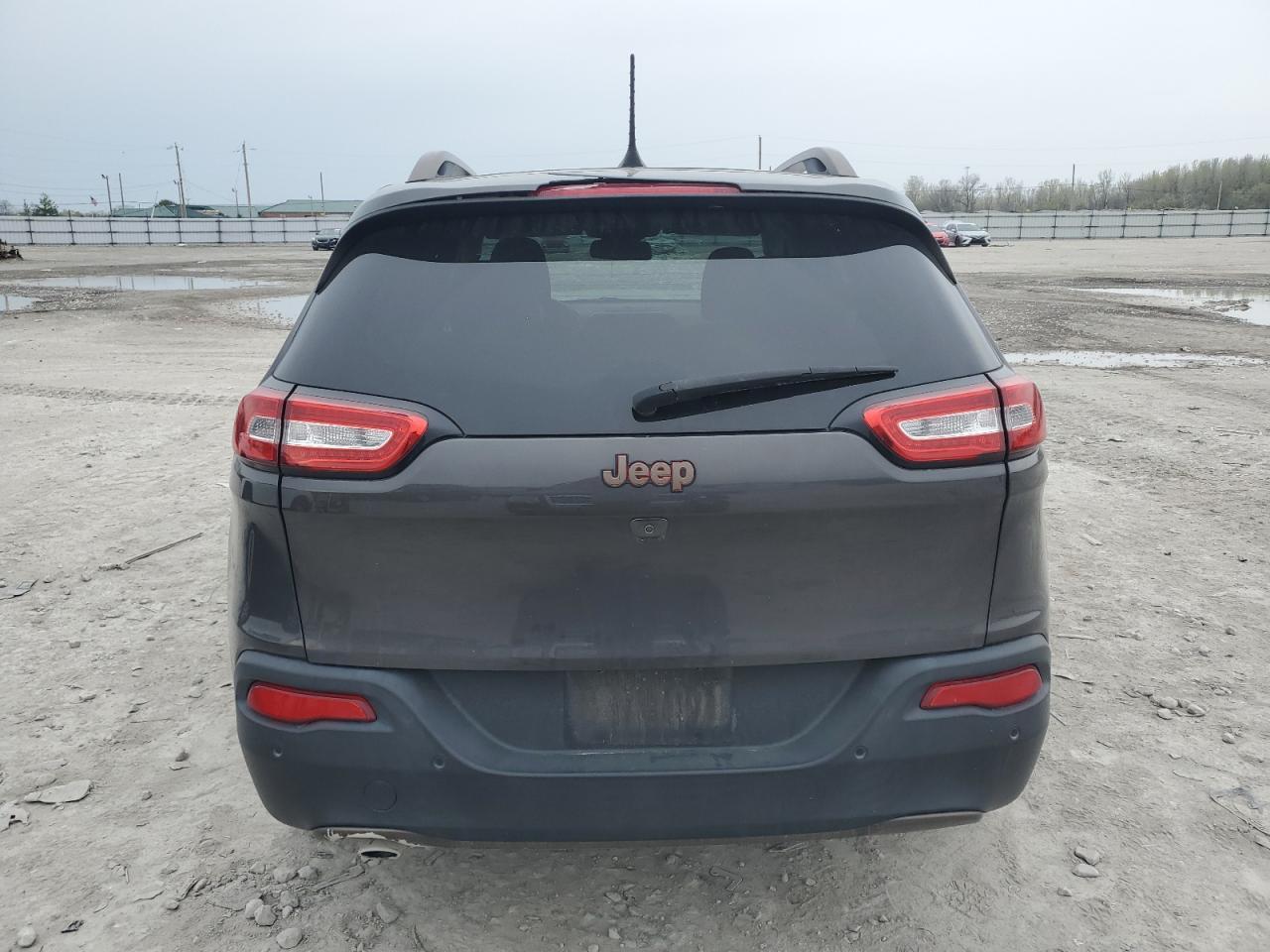 2016 Jeep Cherokee Latitude - Фото 6