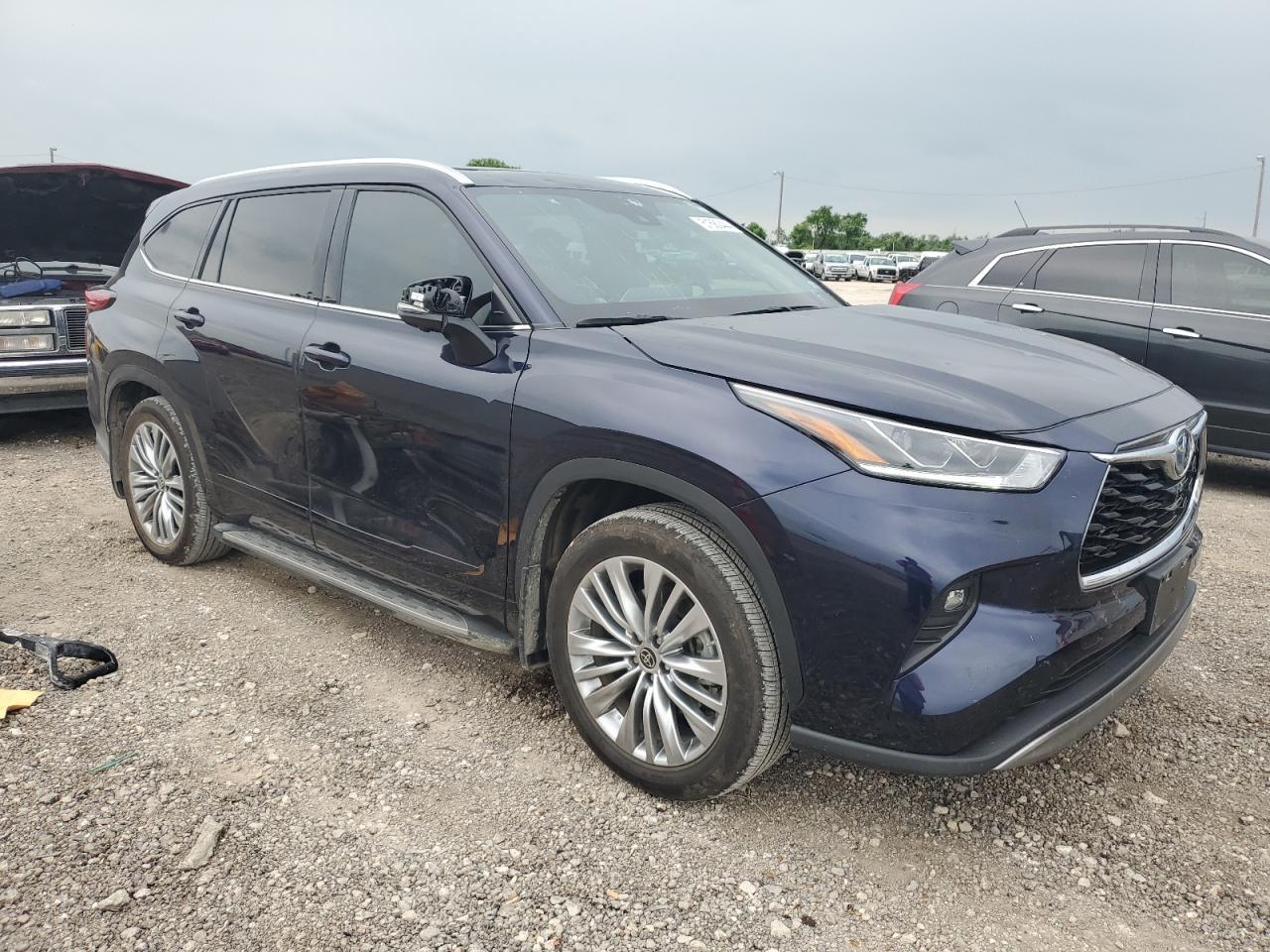 2023 Toyota Highlander Hybrid Platinum - Фото 4