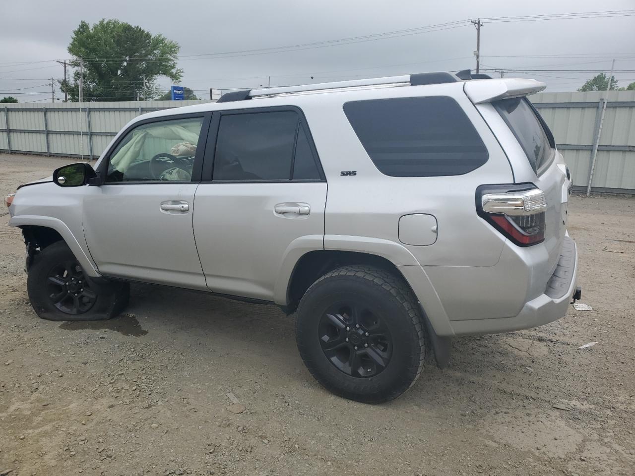 2017 Toyota 4Runner Sr5/Sr5 Premium - Image 2