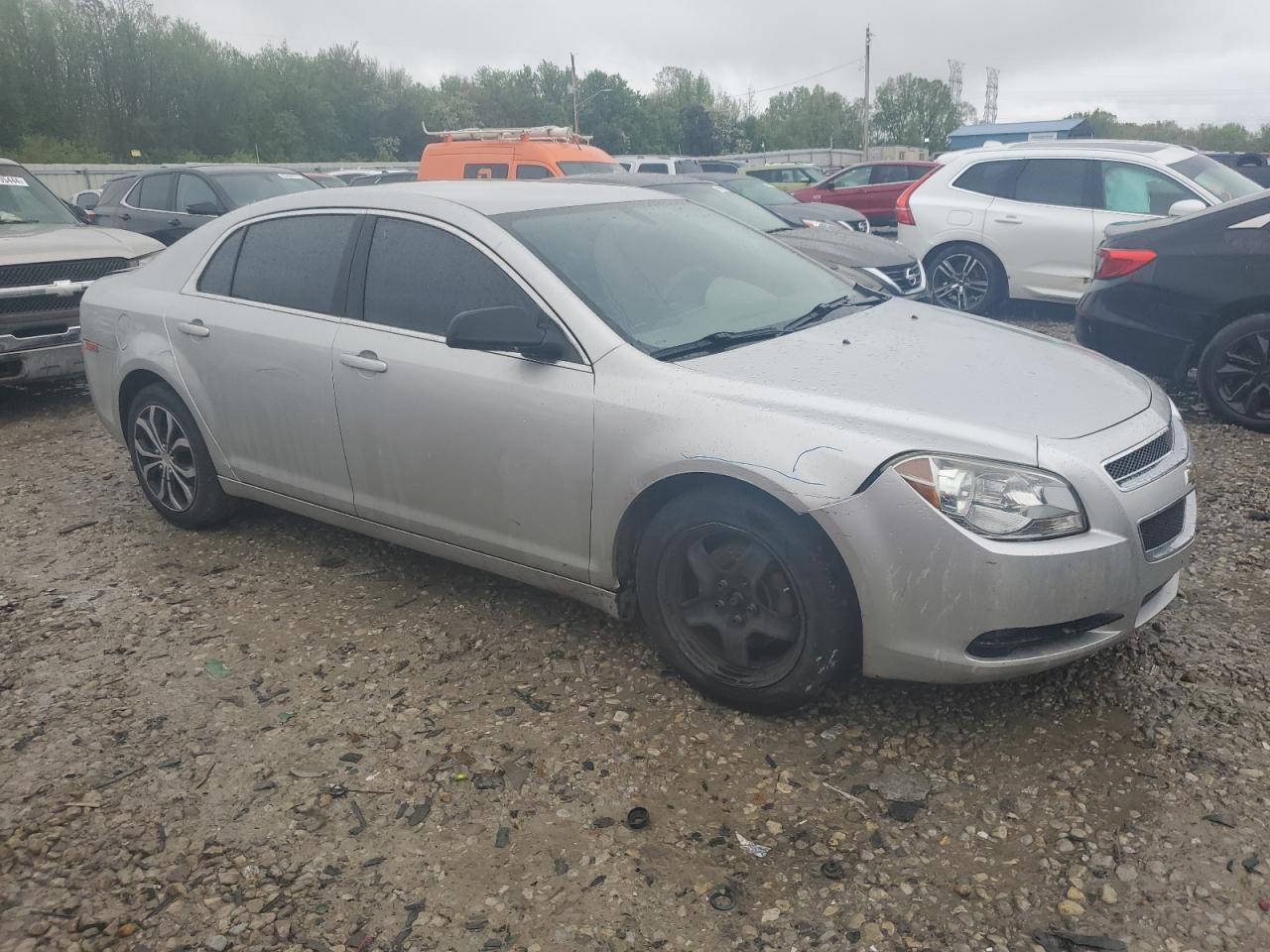 2011 Chevrolet Malibu Ls - Image 4