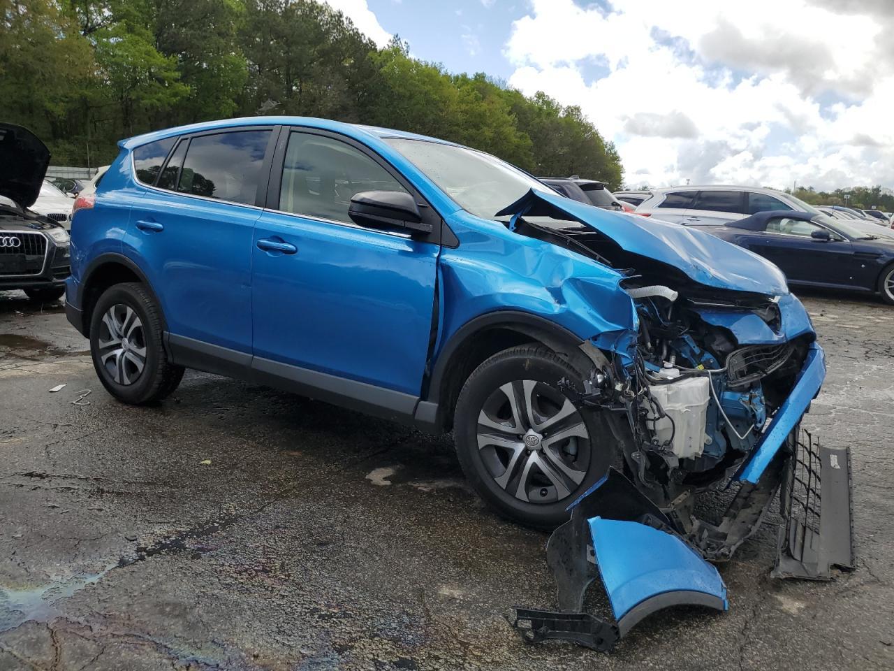 2018 Toyota Rav4 Le - Image 4
