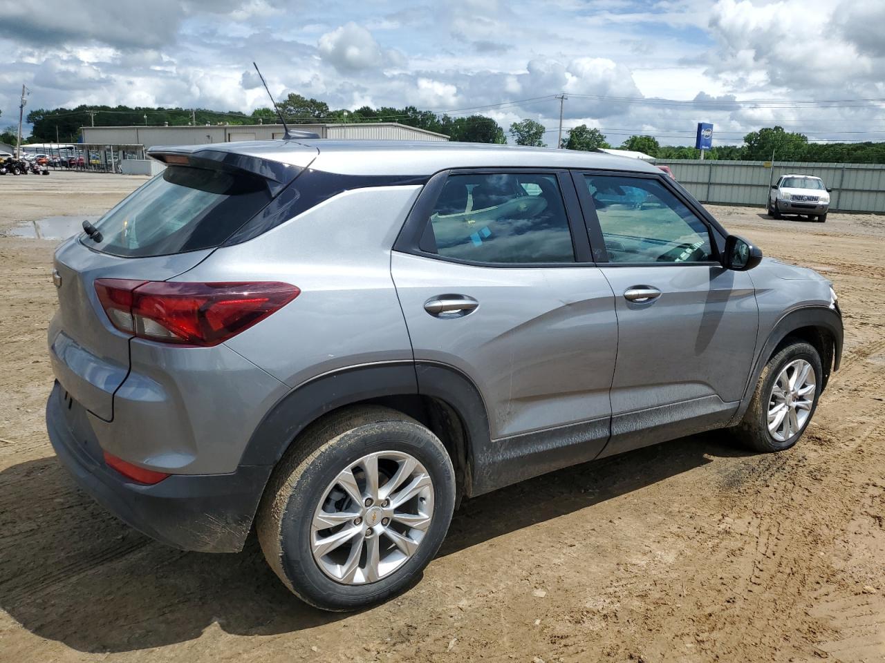 2023 Chevrolet Trailblazer Ls - Фото 3