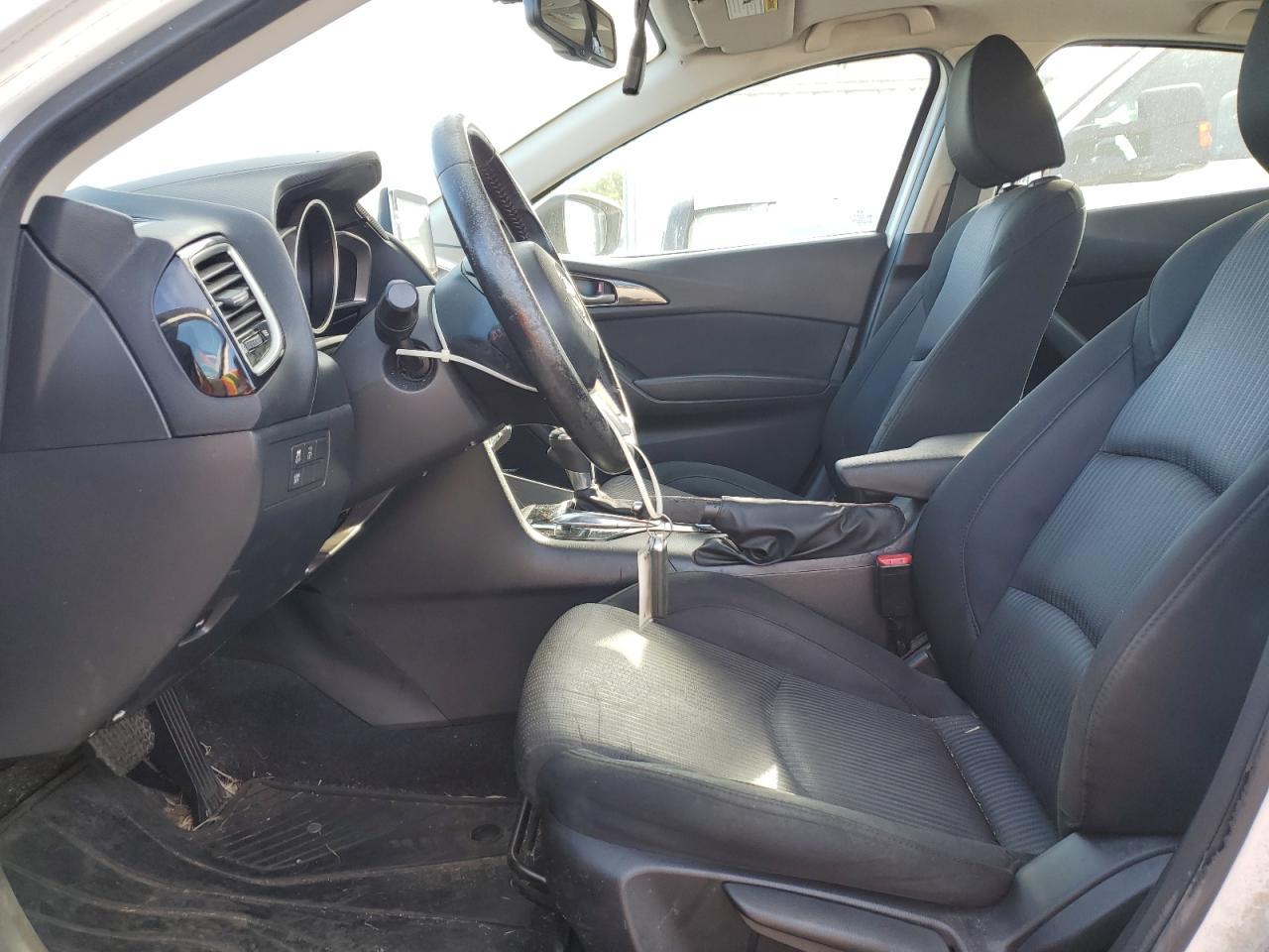 2016 Mazda 3 Touring - Image 7