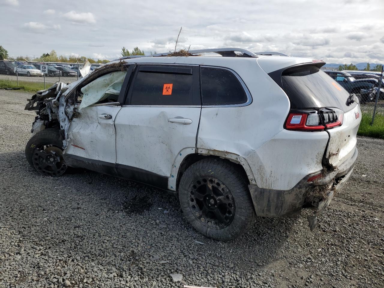 2019 Jeep Cherokee Latitude Plus - Image 2