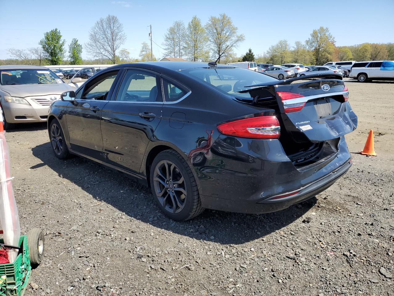 2018 Ford Fusion Se - Фото 2