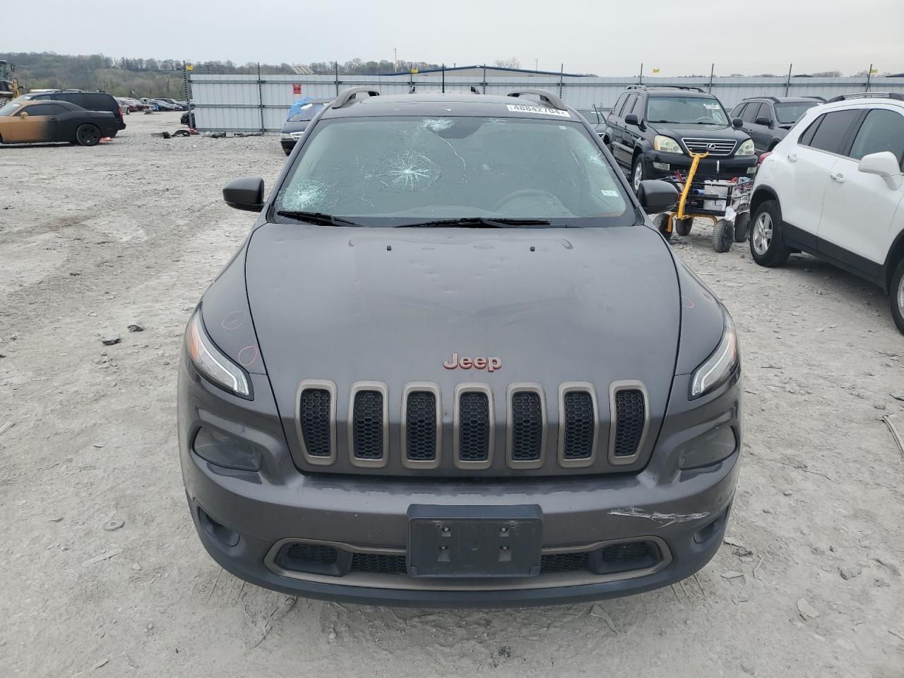 2016 Jeep Cherokee Latitude - Фото 5