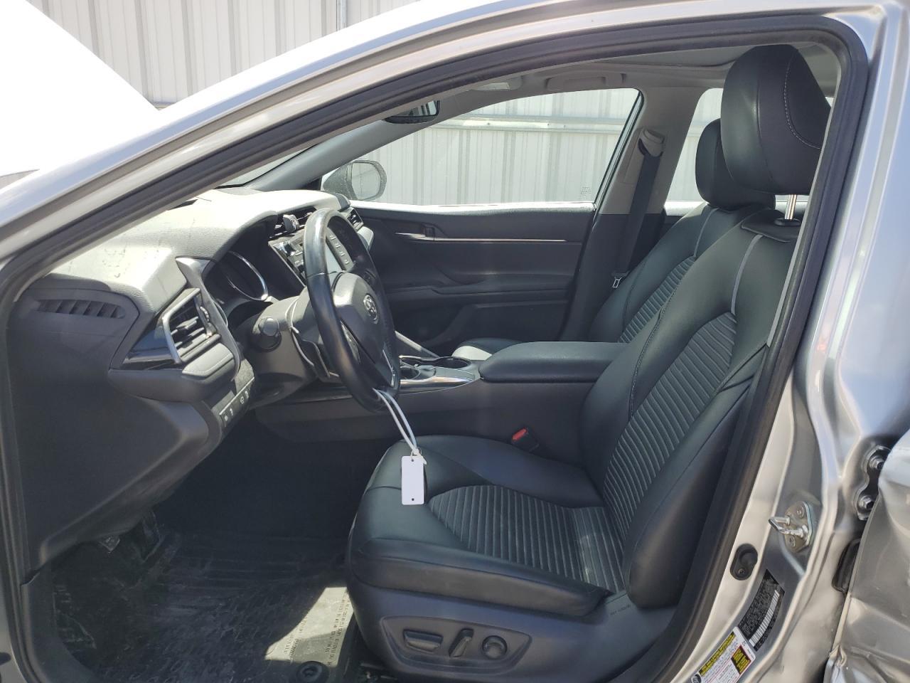 2019 Toyt Camry L - Фото 7