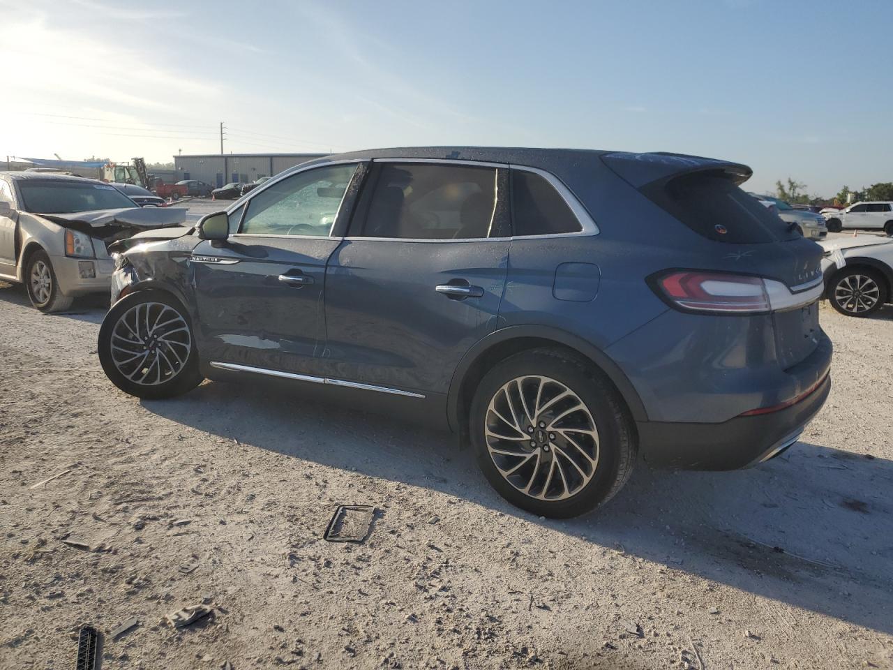 2019 Lincoln Nautilus Reserve - Фото 2