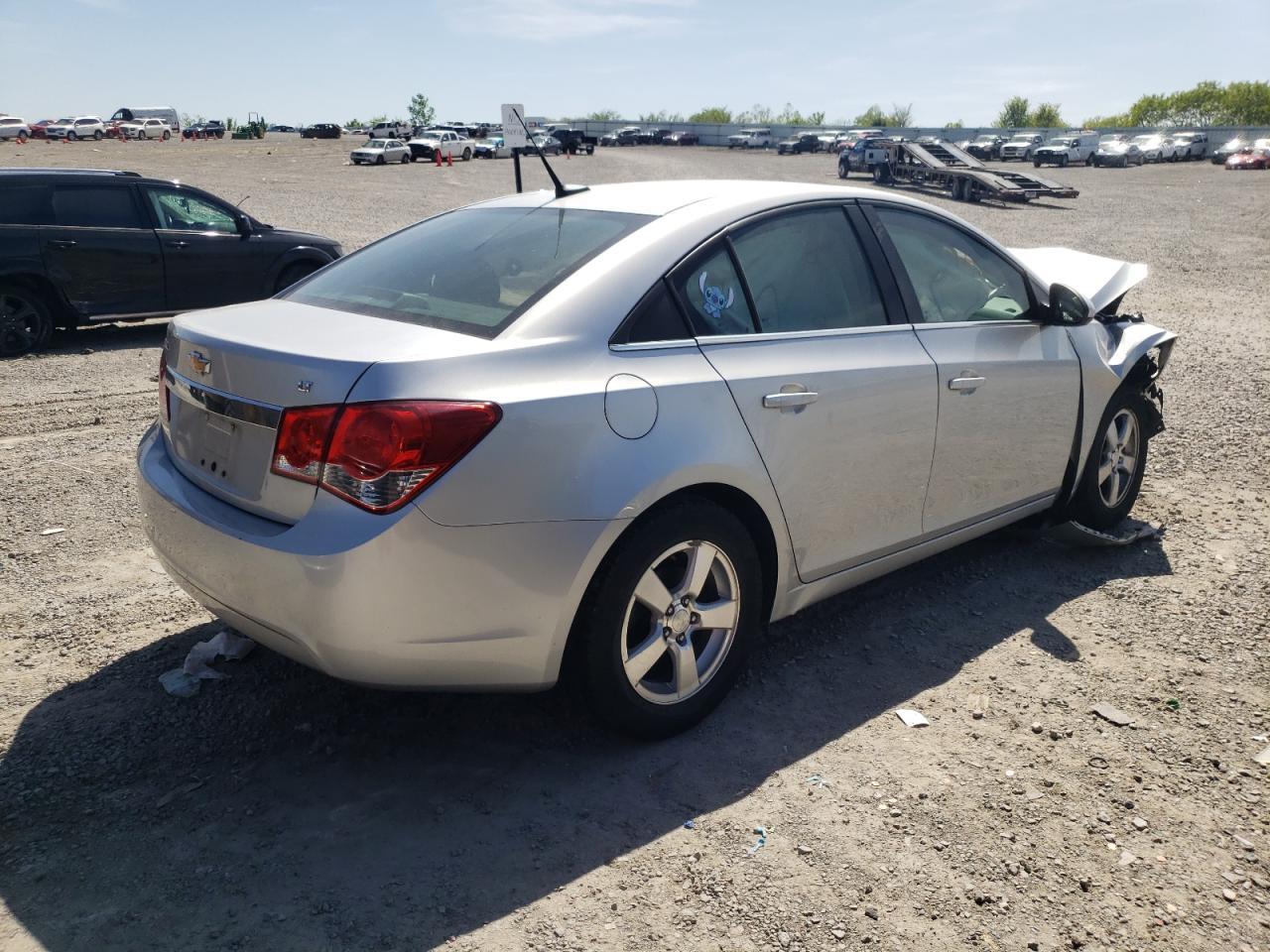 2013 Chevrolet Cruze Lt - Image 3