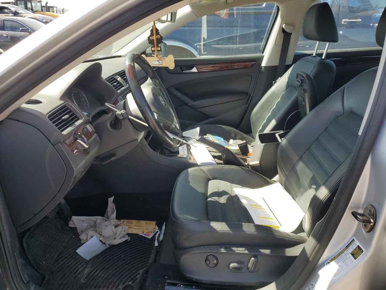 2013 Volkswagen Passat Sel - Image 7