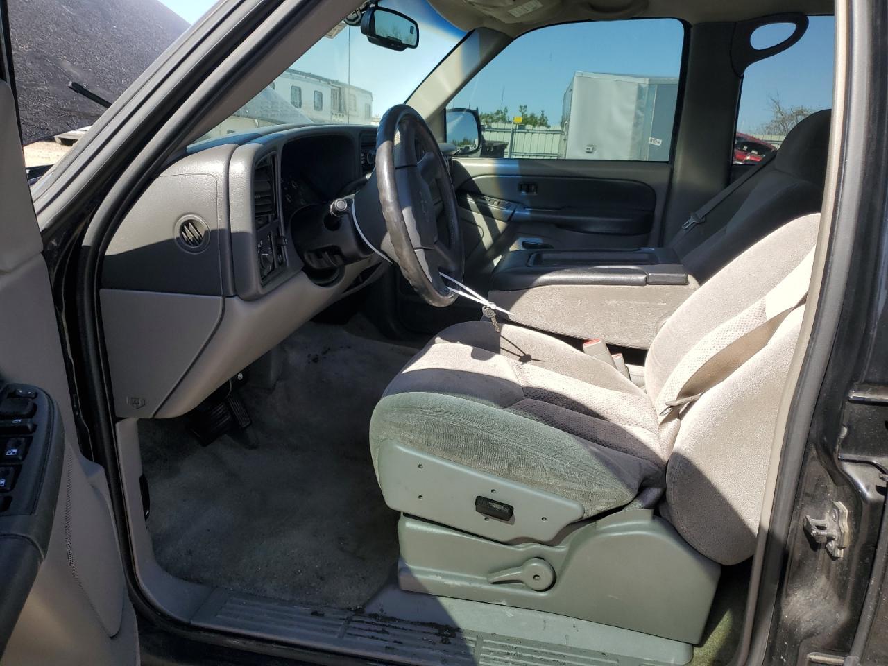 2003 Chevrolet Tahoe C1500 - Фото 7