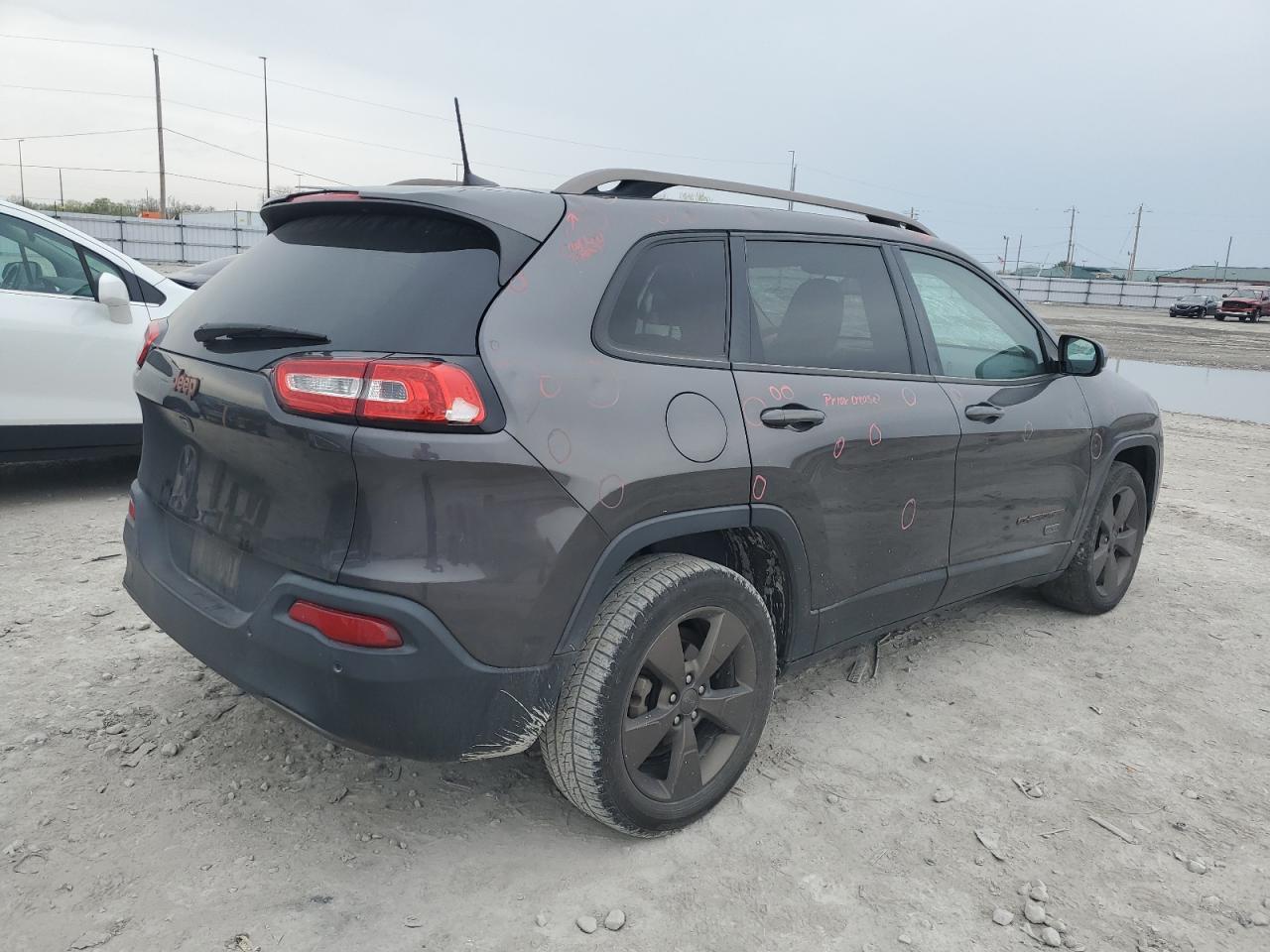 2016 Jeep Cherokee Latitude - Фото 3