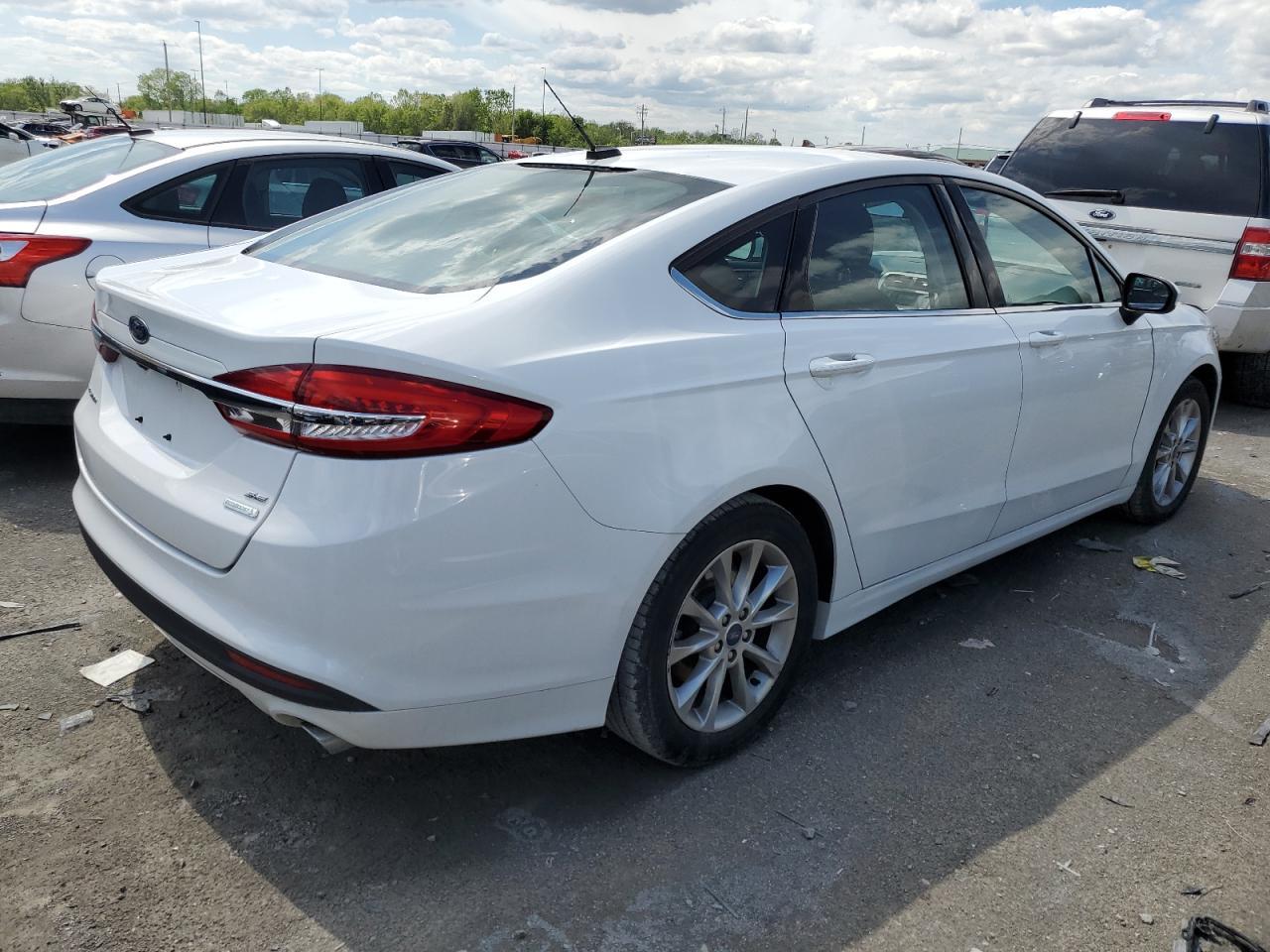 2017 Ford Fusion Se - Фото 3