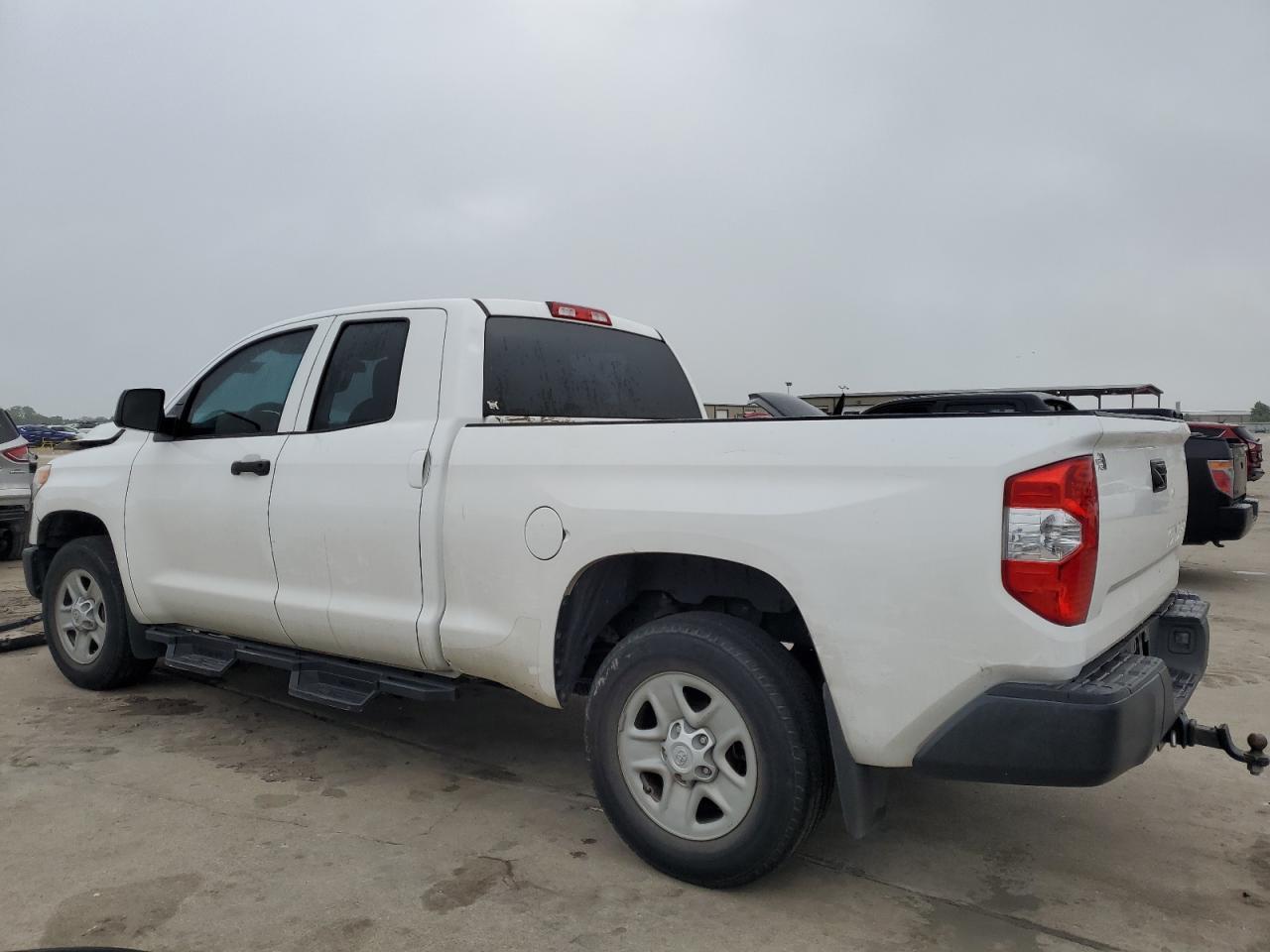 2016 Toyota Tundra Double Cab Sr - Фото 2