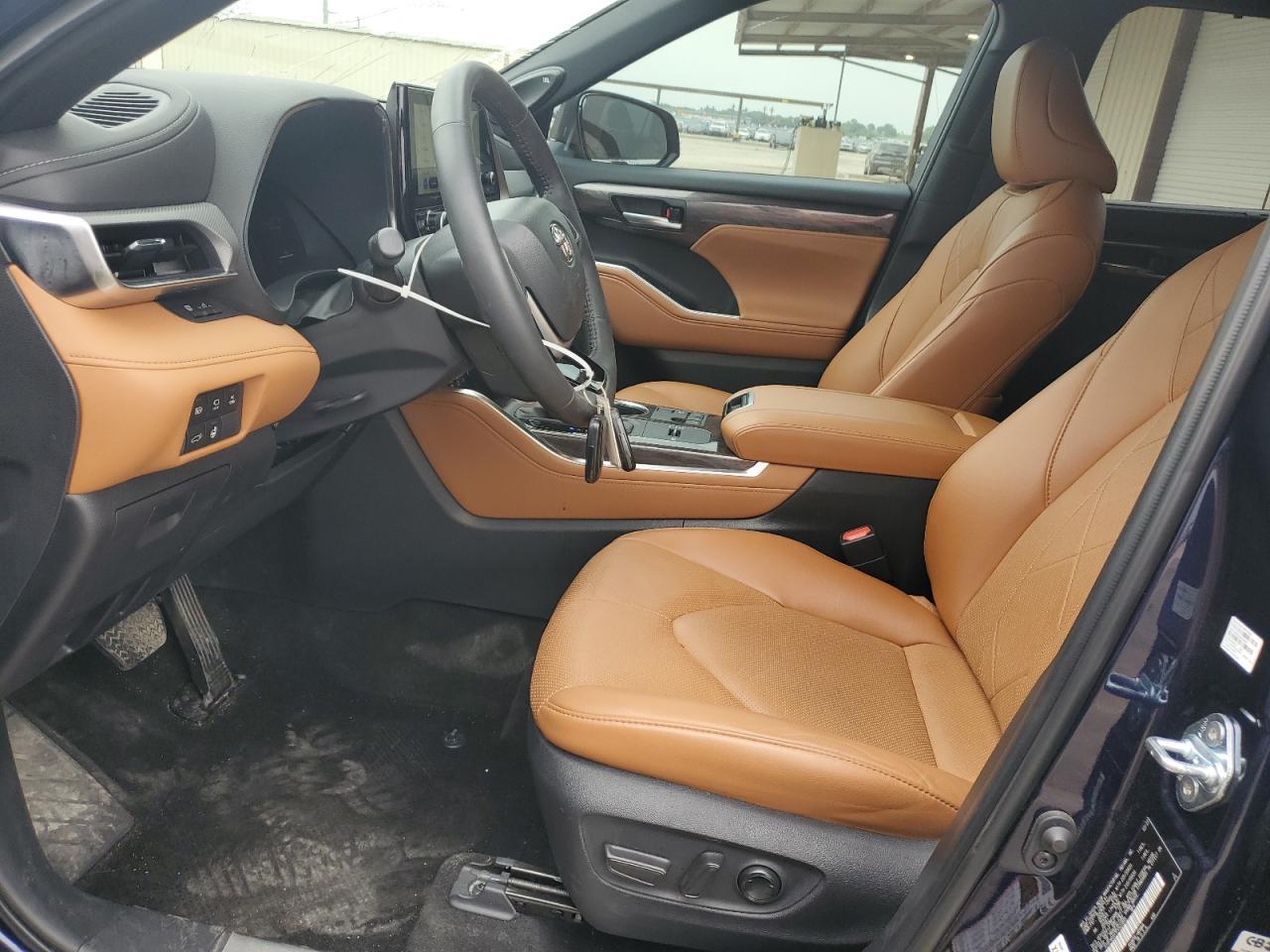 2023 Toyota Highlander Hybrid Platinum - Фото 7