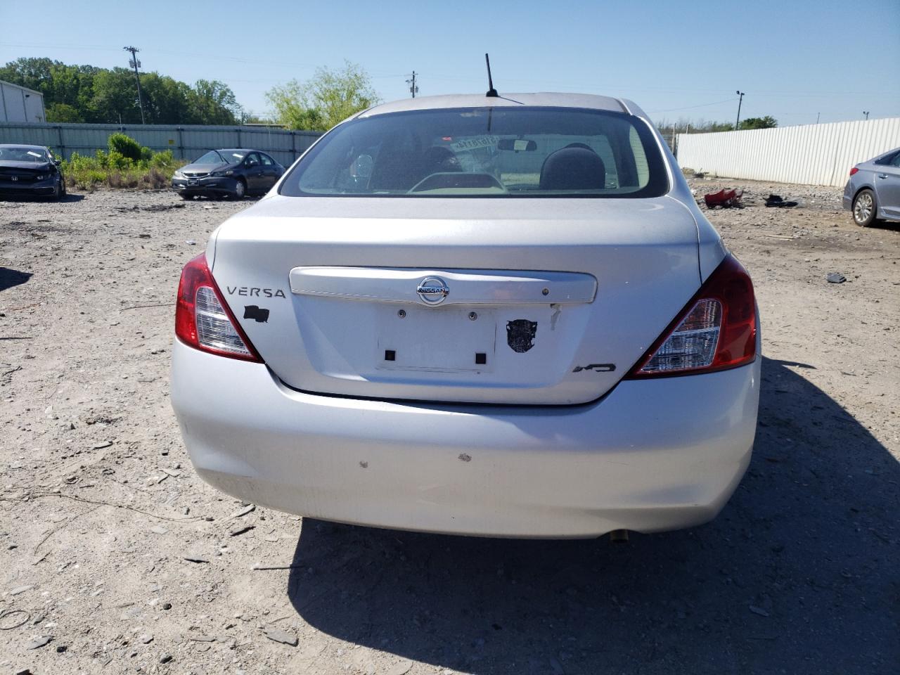 2013 Nissan Versa - Image 6