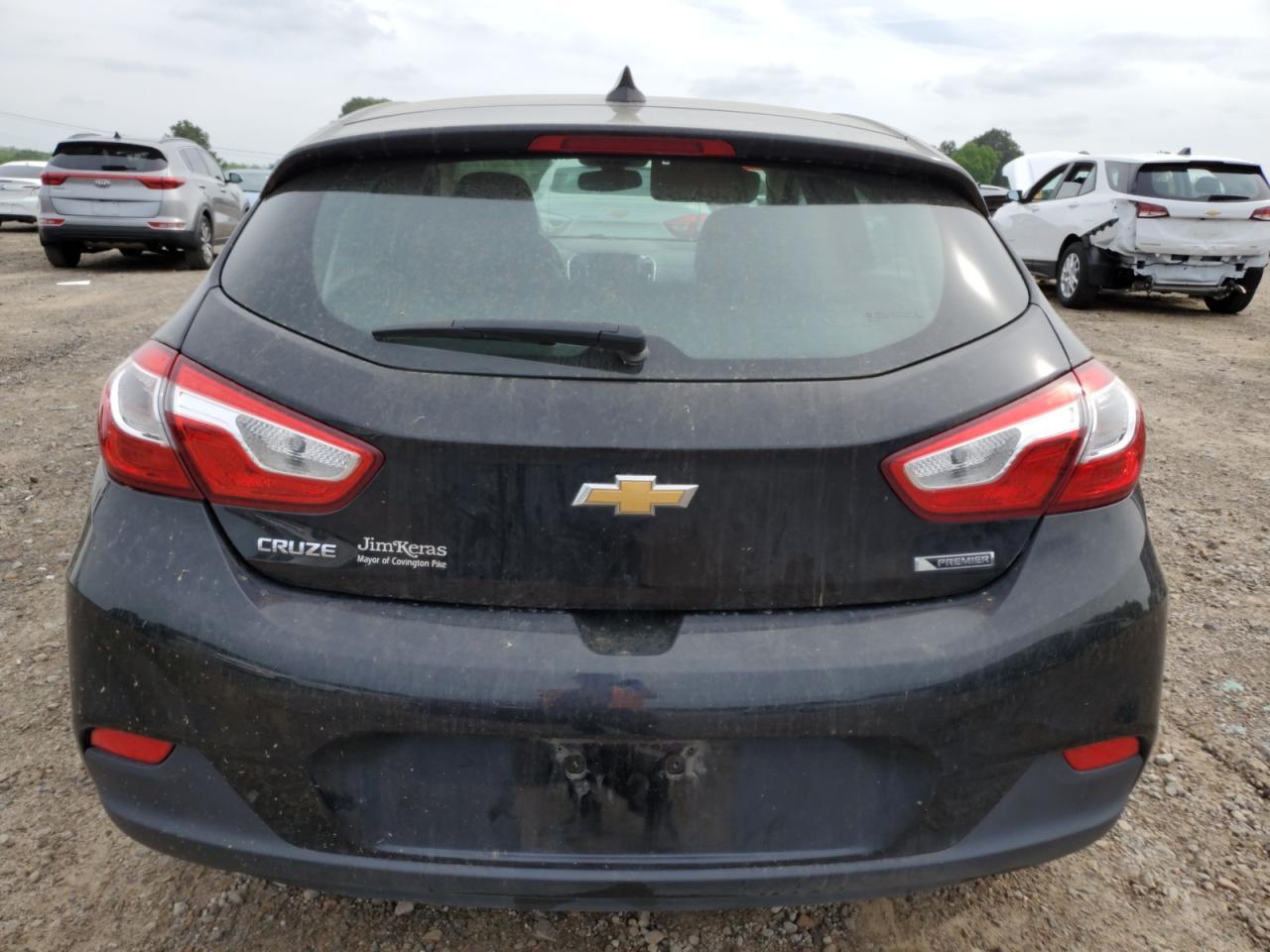 2017 Chevrolet Cruze Premier - Image 6
