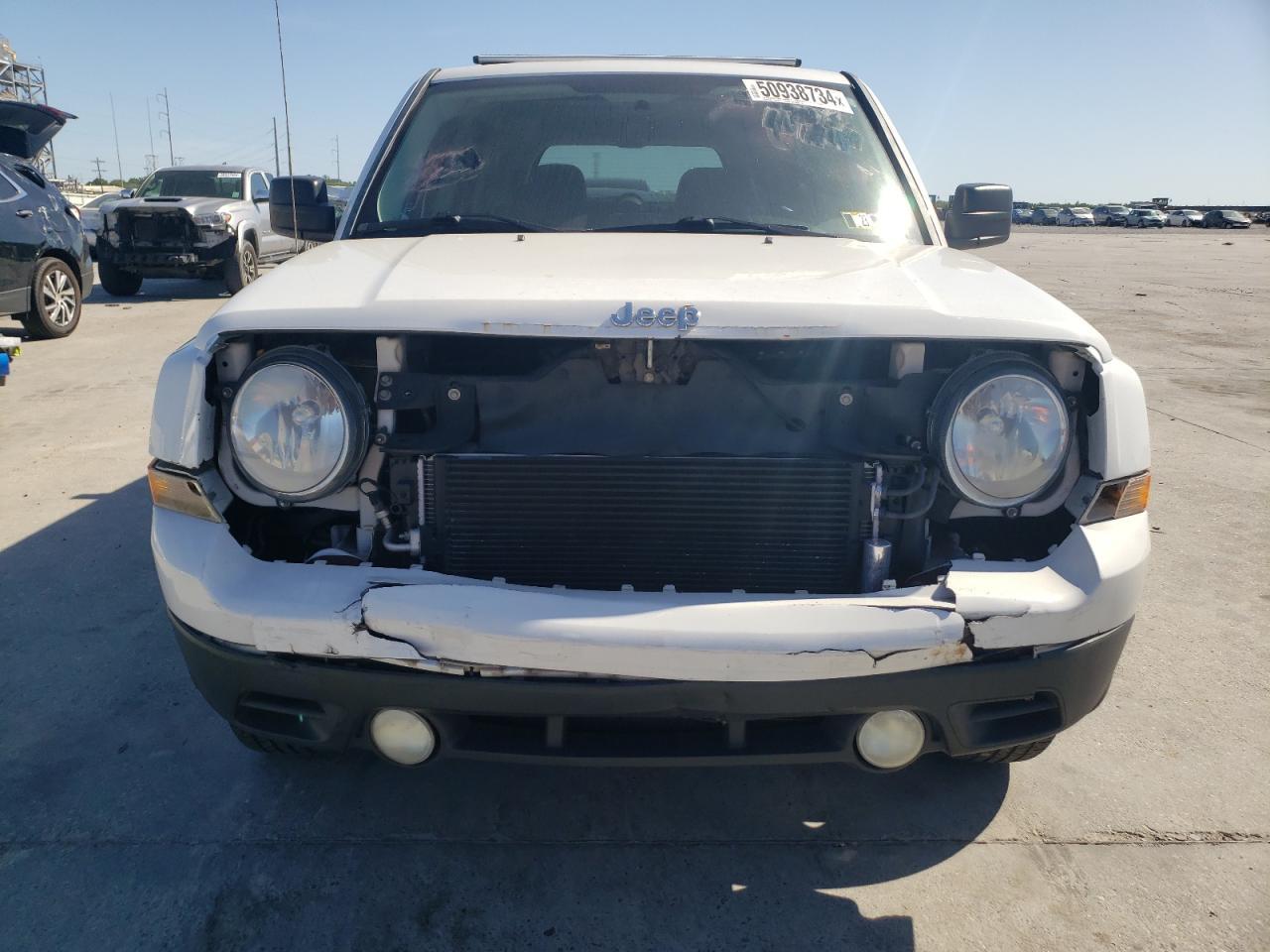 2012 Jeep Patriot Latitude - Фото 5