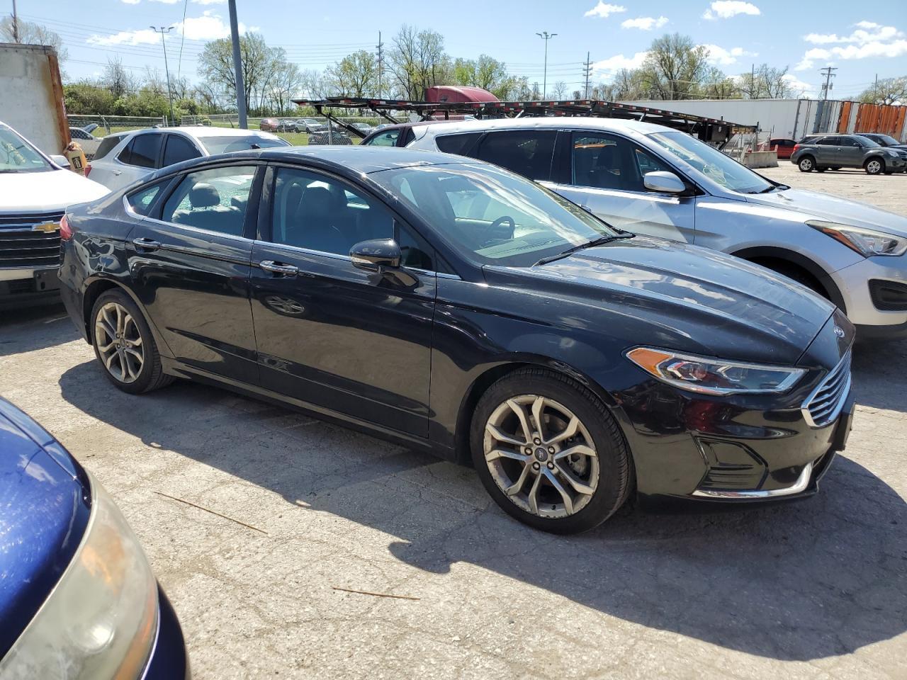 2020 Ford Fusion Sel - Фото 4