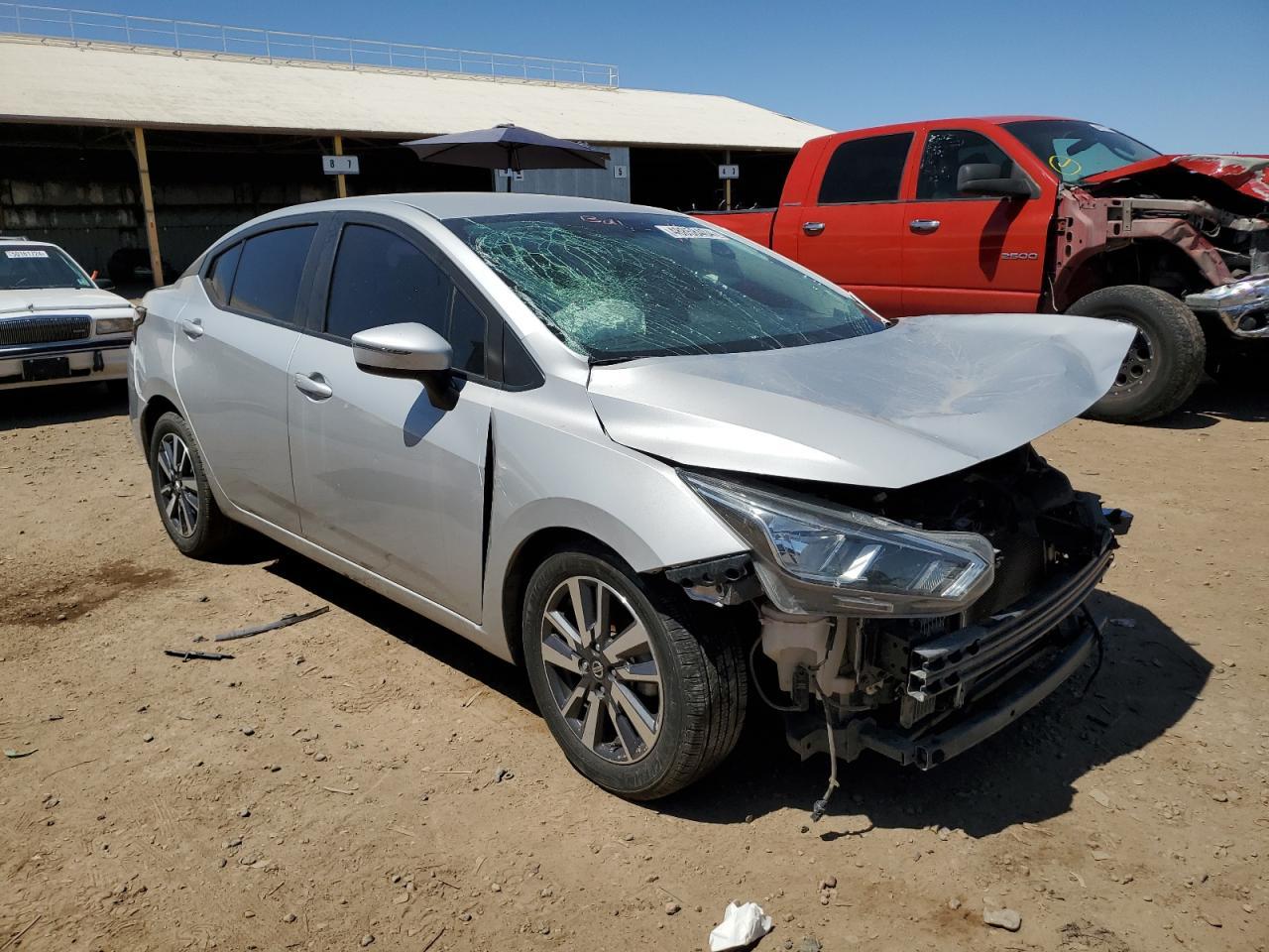 2020 Nissan Versa - Image 4