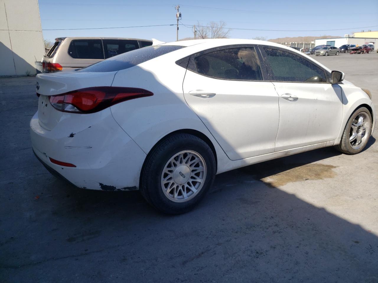 2014 Hyundai Elantra Se - Image 3