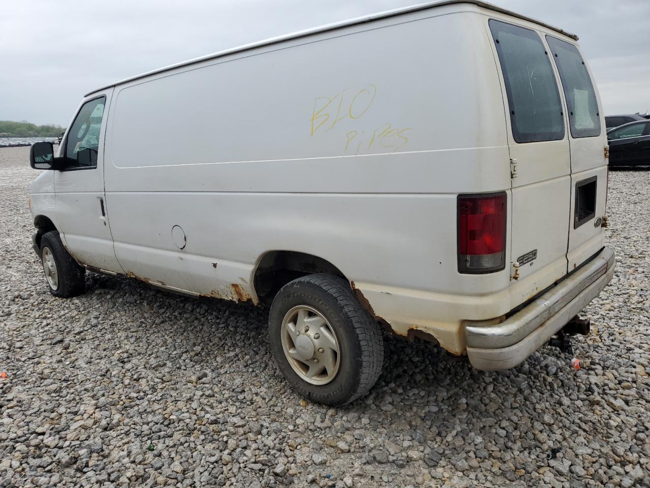 2004 Ford Econoline E250 Van - Image 2