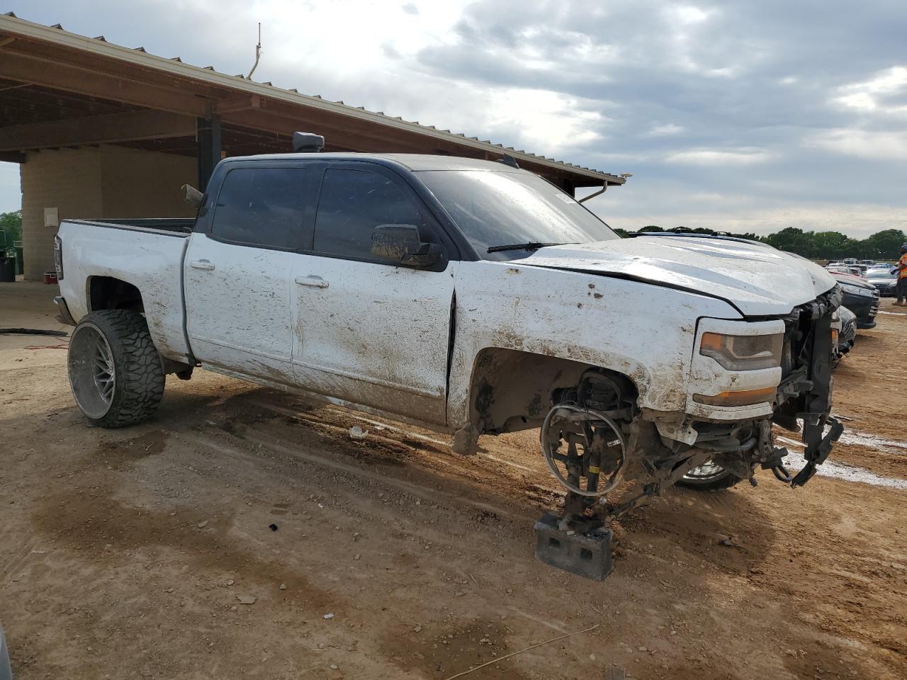 2016 Chev Silverado K1500 Lt - Image 4