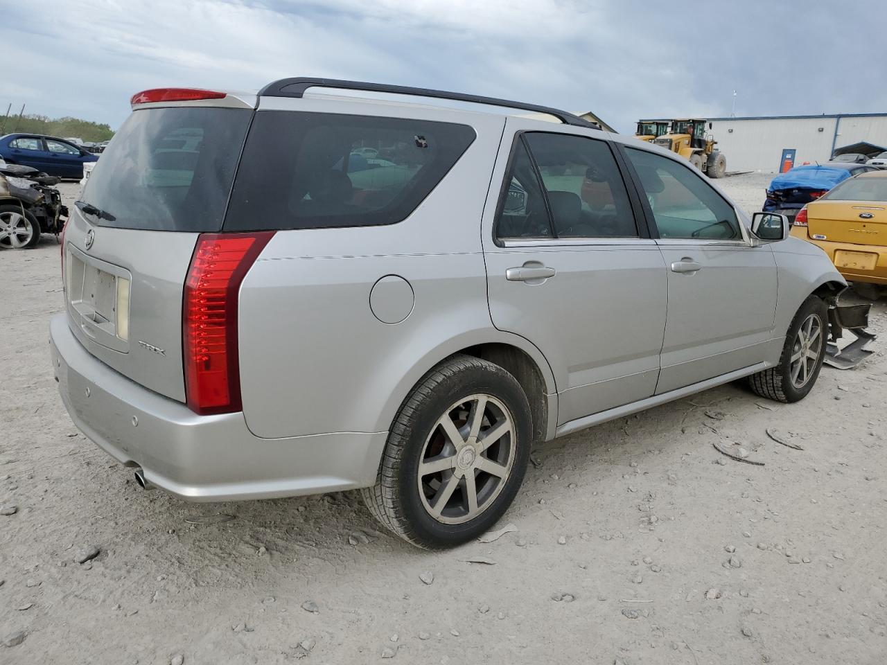 2004 Cadillac Srx - Image 3