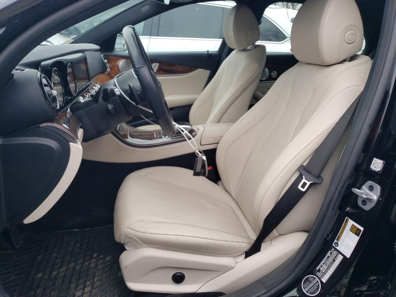 2019 Mercedes-Benz E 300 4Matic - Фото 7