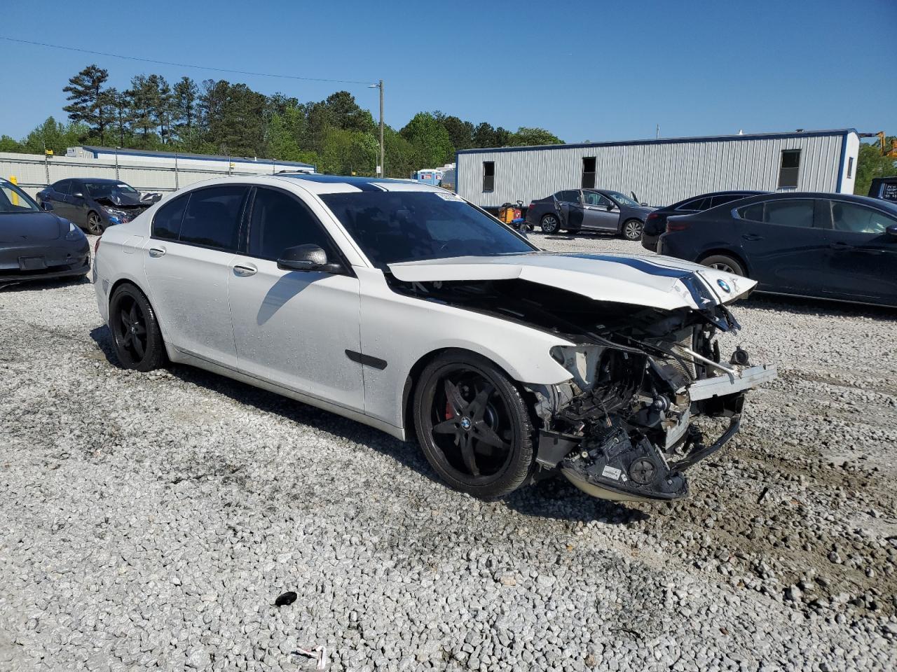 2014 BMW 740 I - Фото 4