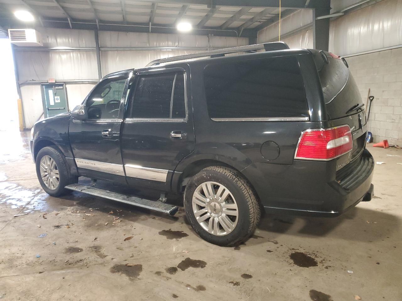 2010 Lincoln Navigator - Фото 2