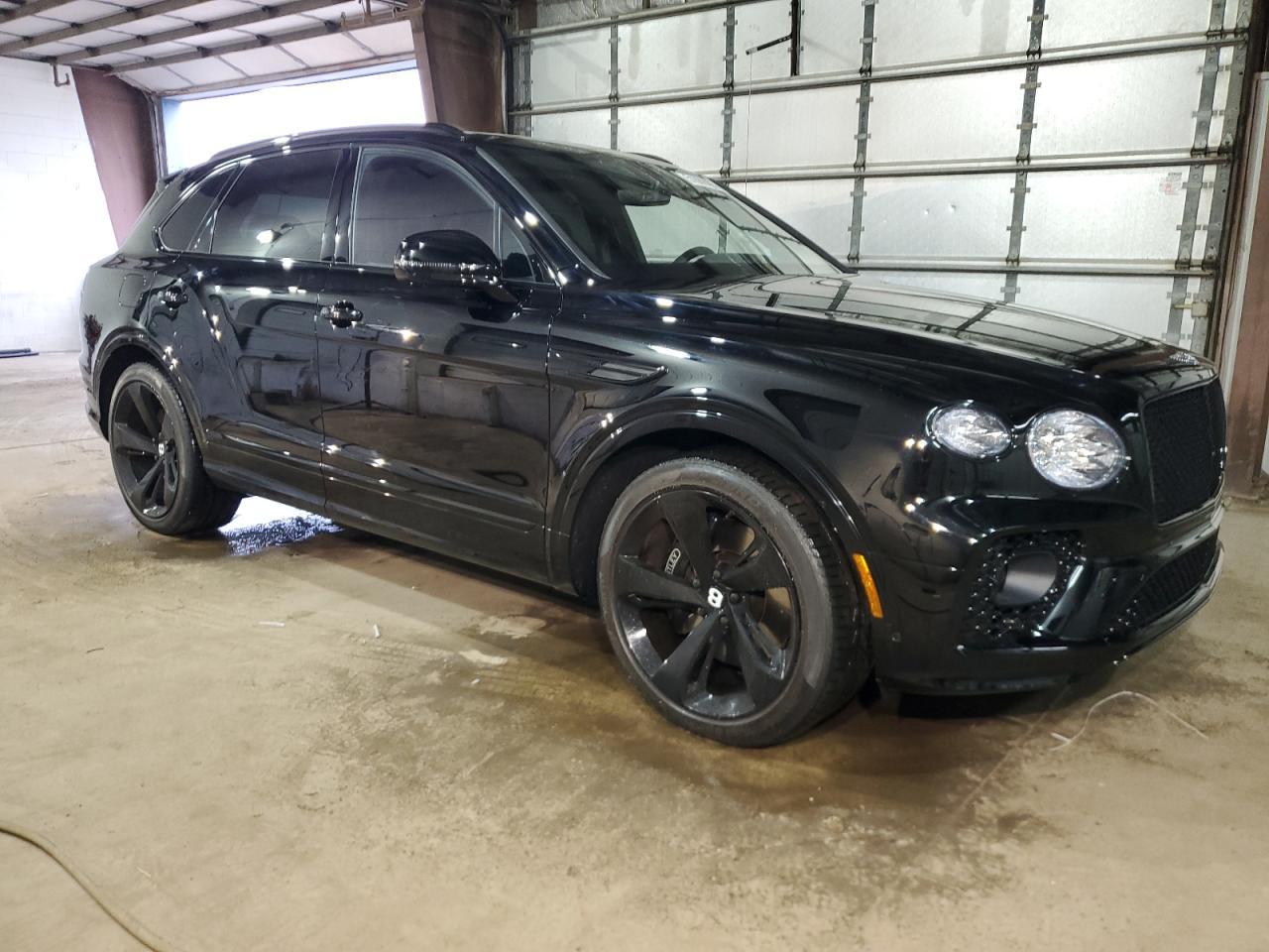 2023 Bentley Bentayga - Фото 4