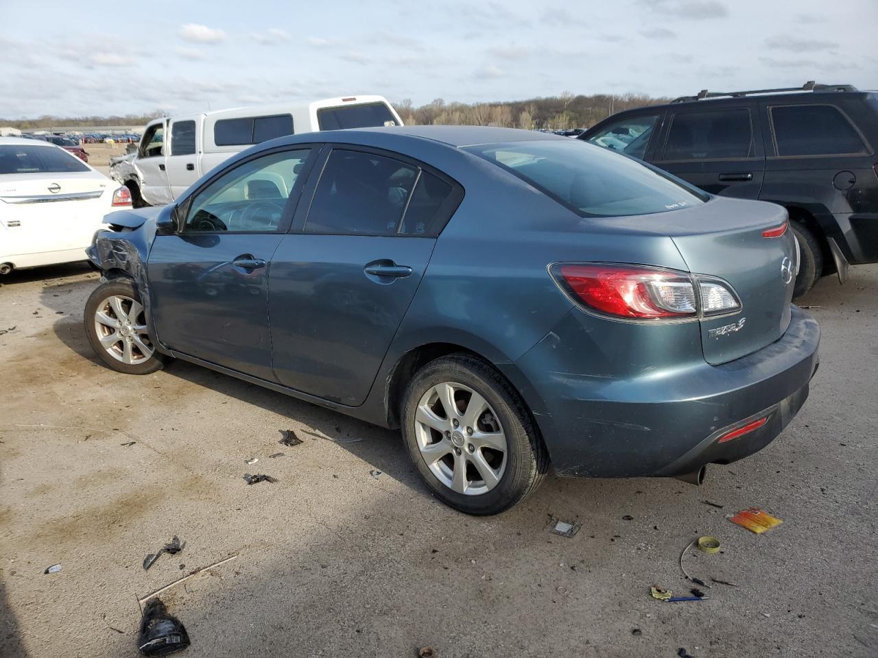 2010 Mazda 3 I - Фото 2