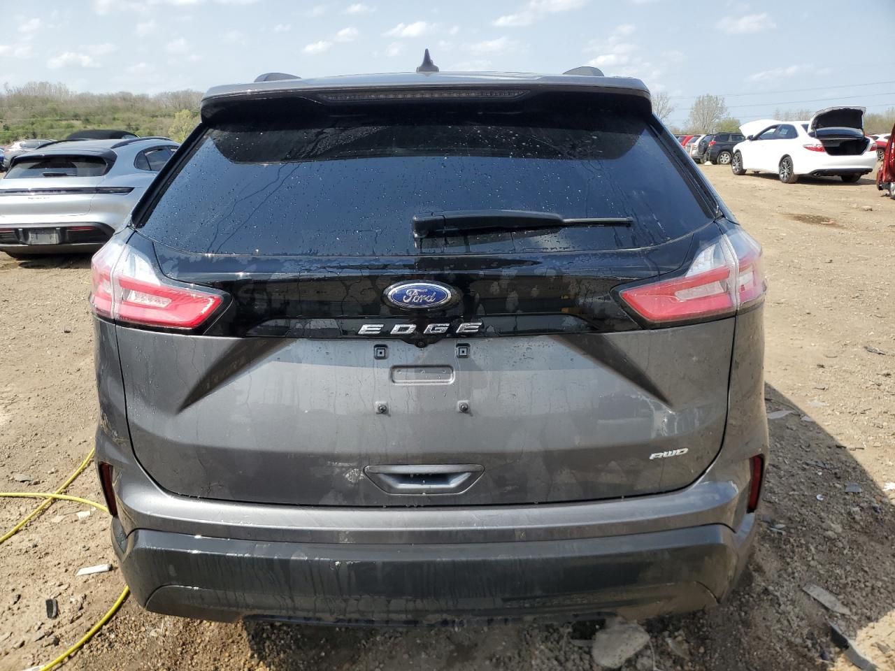 2023 Ford Edge Se - Image 6