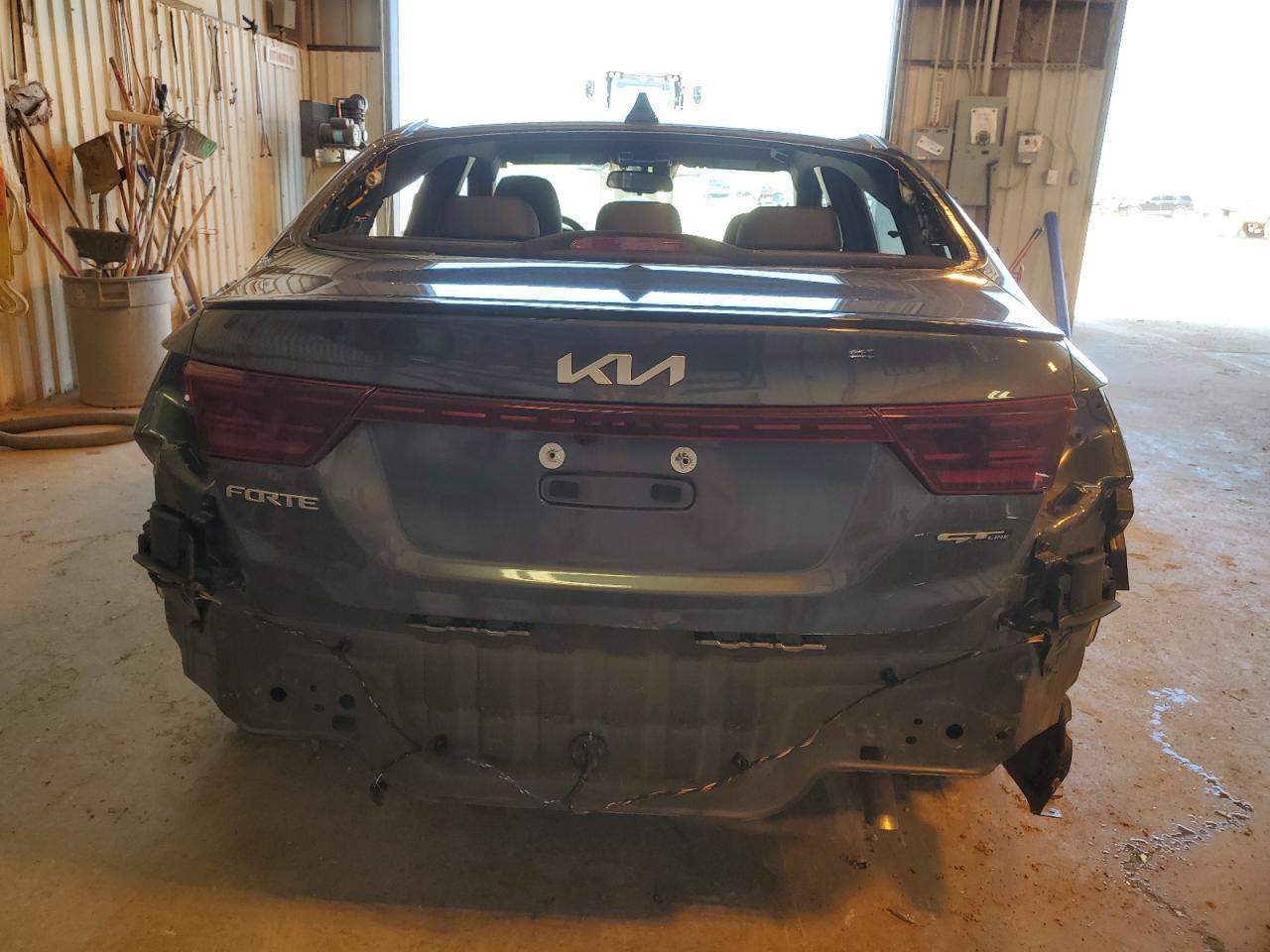 2024 Kia Forte Gt Line - Image 6