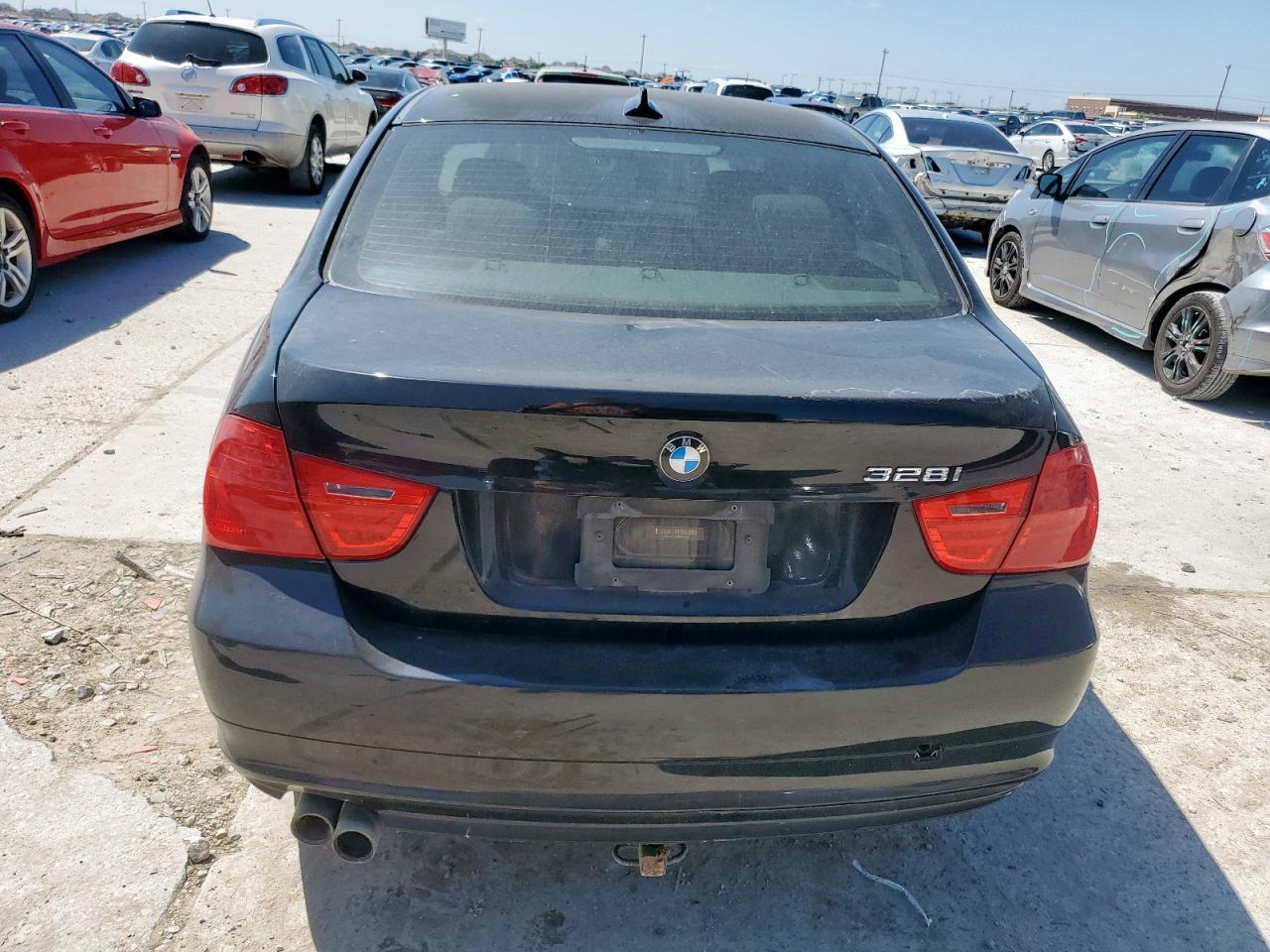 2011 BMW 328 I - Фото 6