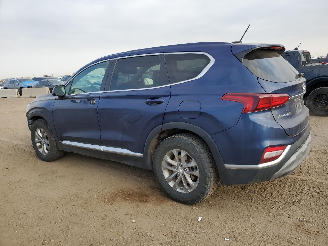 2019 Hyundai Santa Fe Se - Image 2