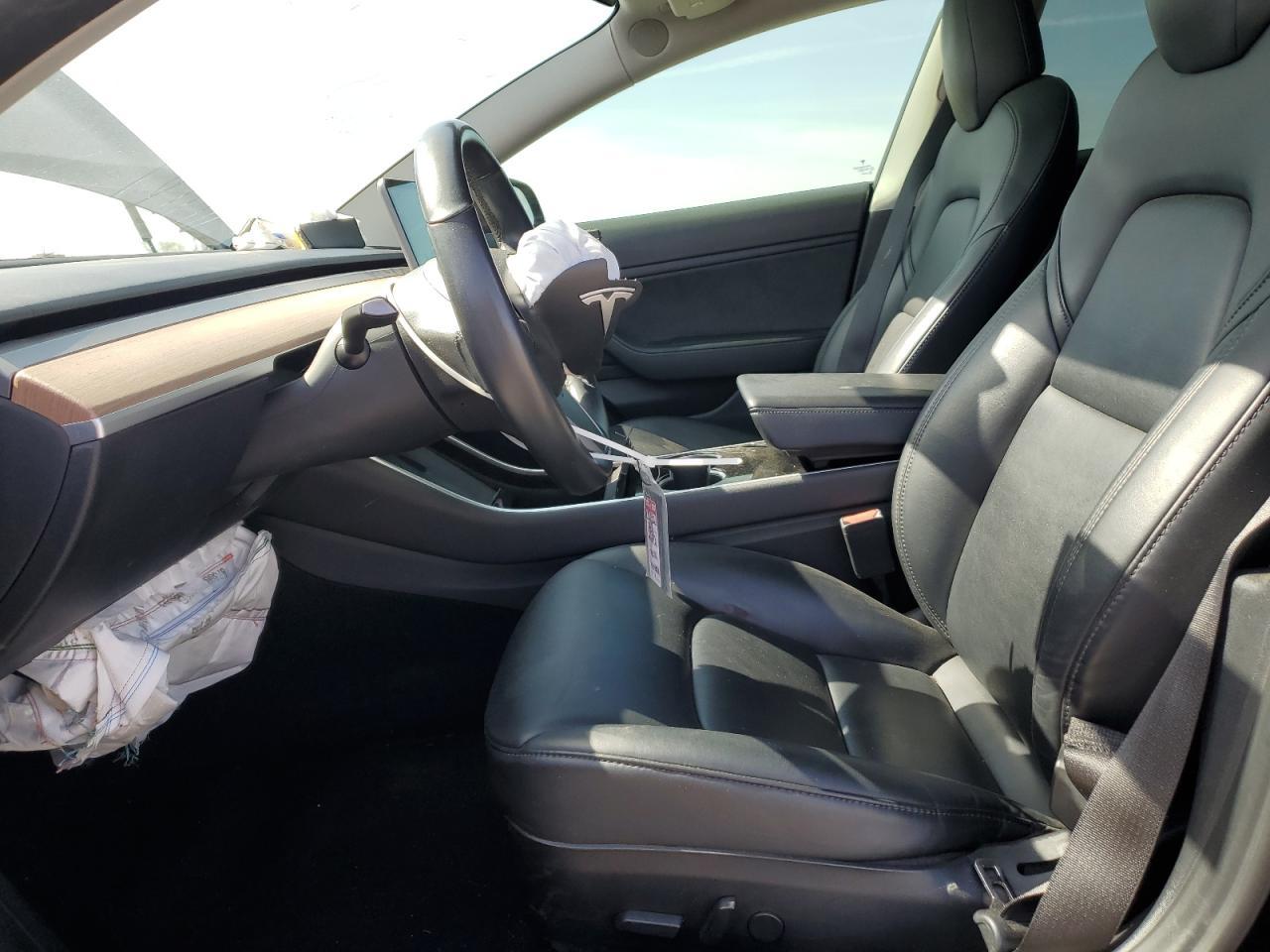 2018 Tesla Model 3 - Фото 7
