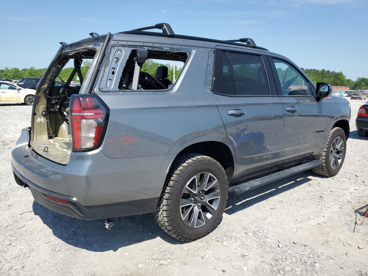 2021 Chevrolet Tahoe K1500 Z71 - Image 3