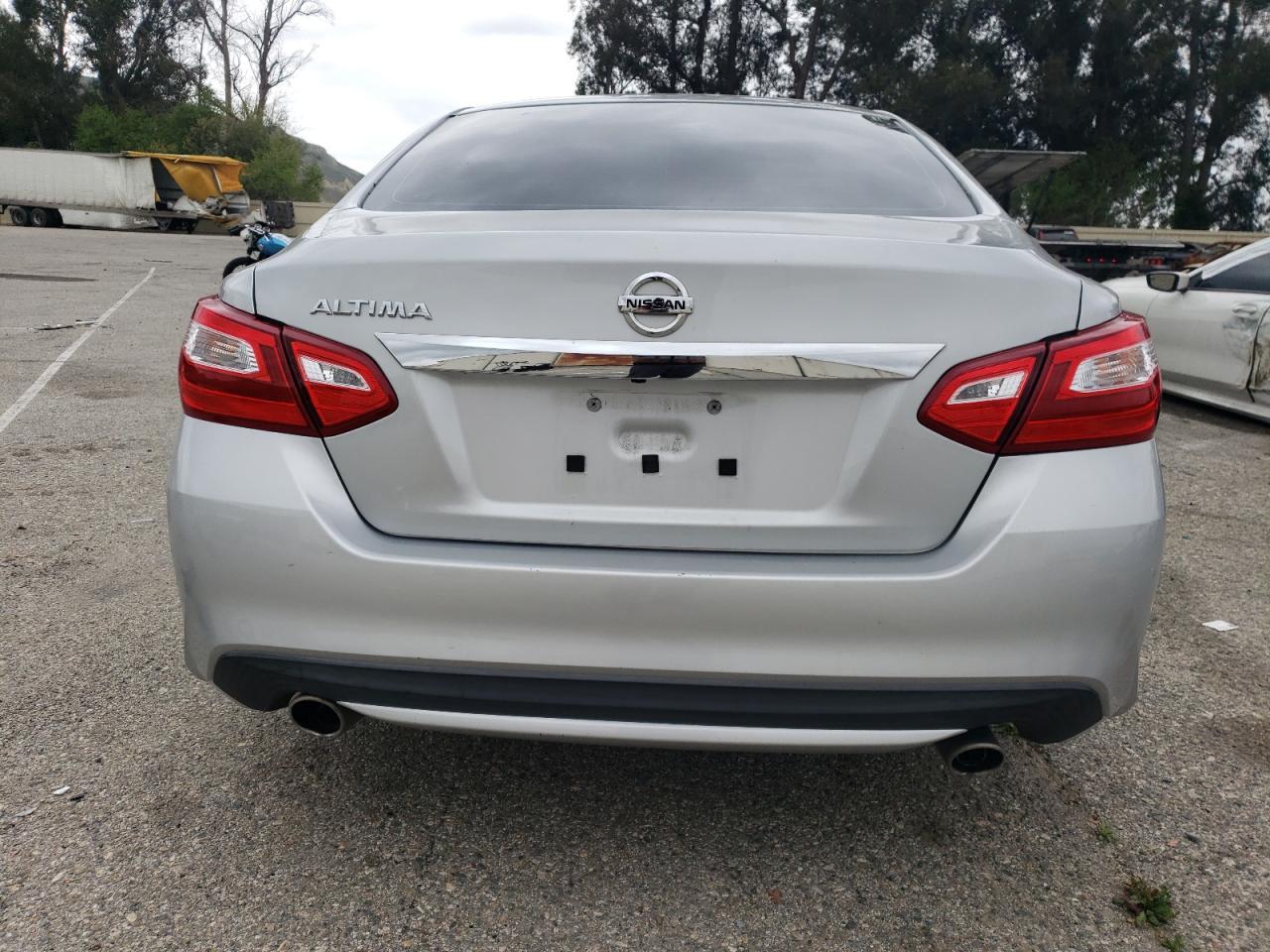 2017 Nissan Altima 2.5 - Фото 6
