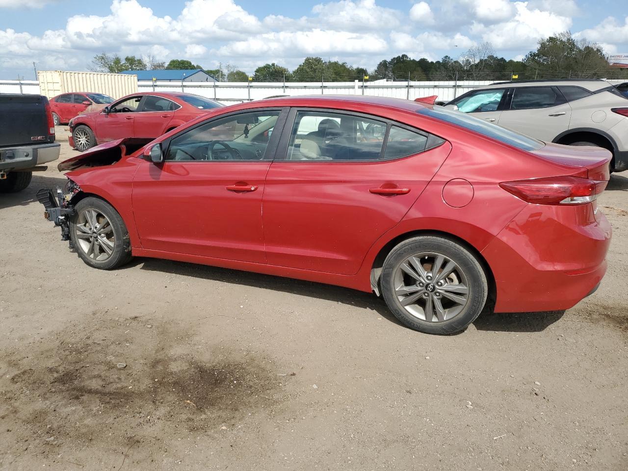 2018 Hyundai Elantra Sel - Фото 2