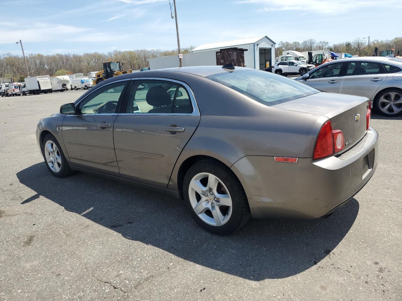 2012 Chevrolet Malibu Ls - Фото 2