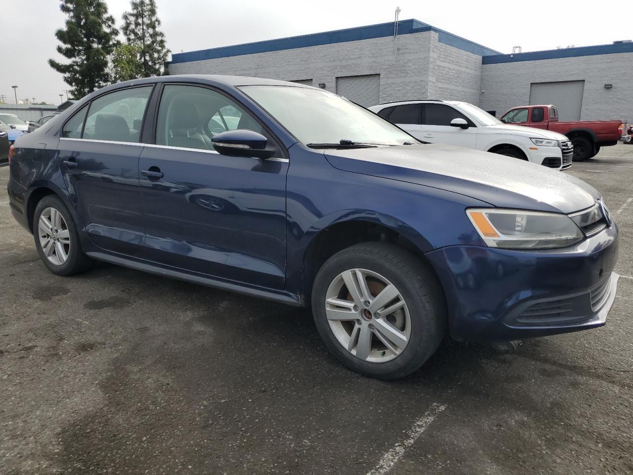 2013 Volkswagen Jetta Hybrid - Фото 4